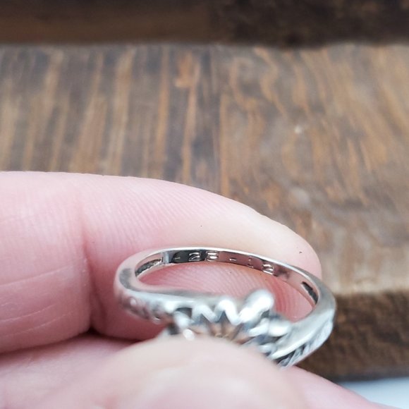 Size 5.5 925 Sterling Silver Love Waits Flower Ring - Picture 5 of 8